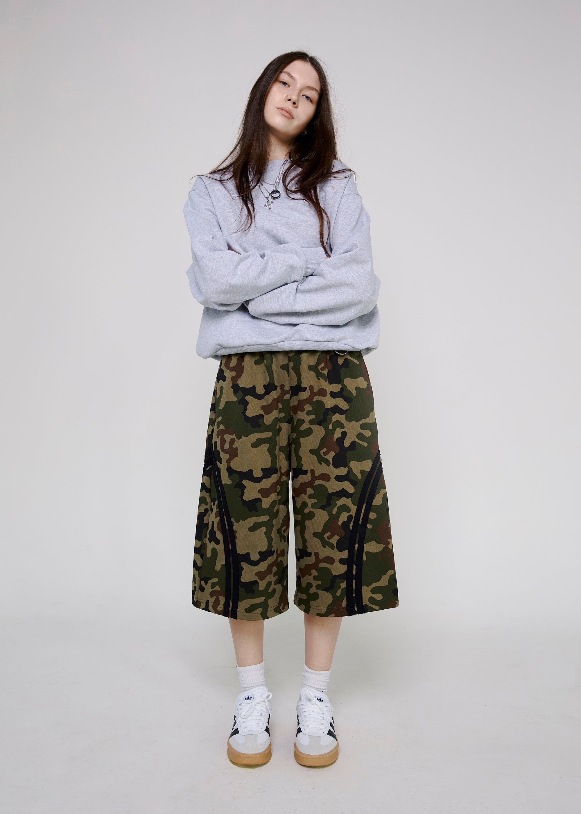 BASIC melange crewneck