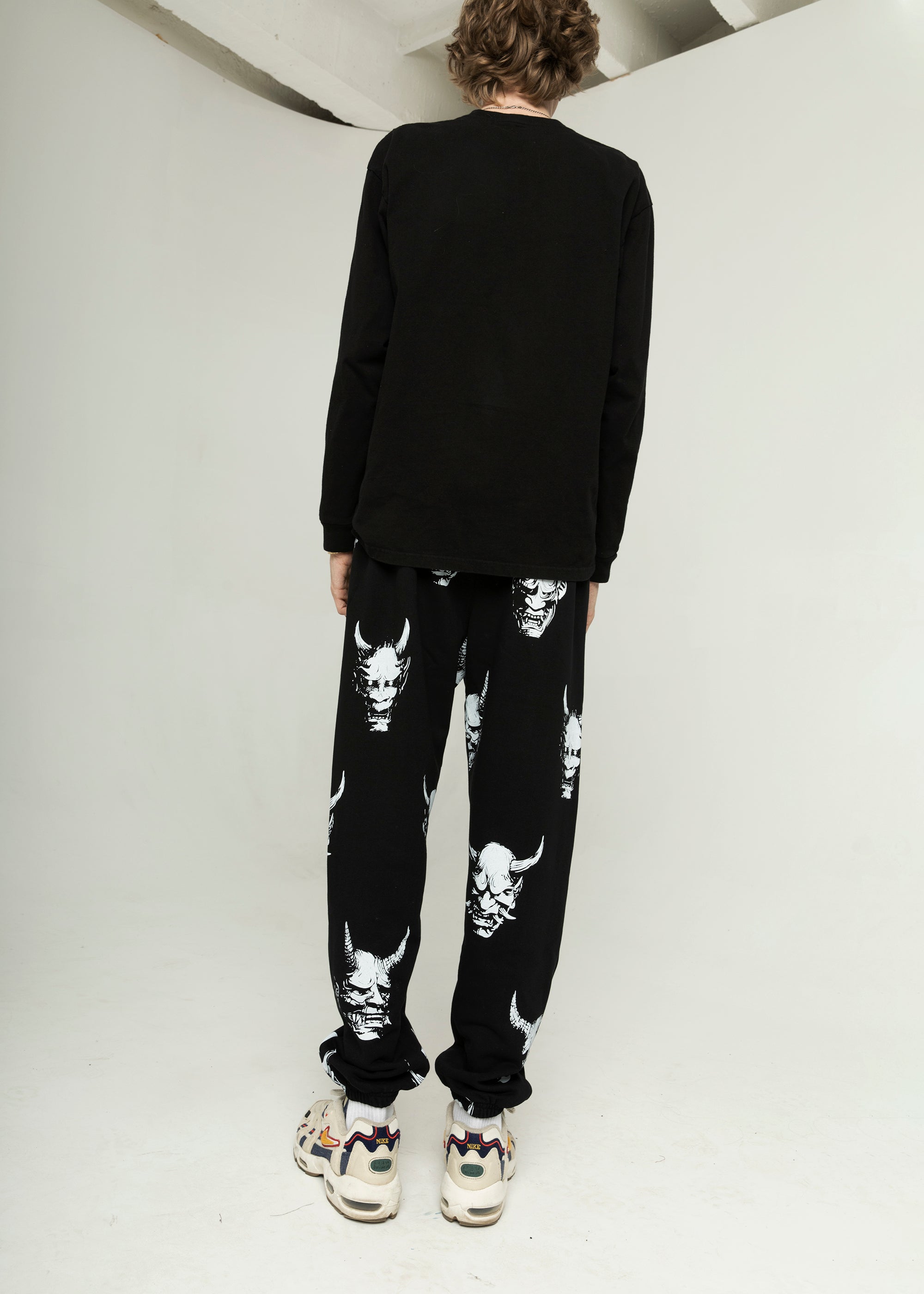 ONI sweatpants
