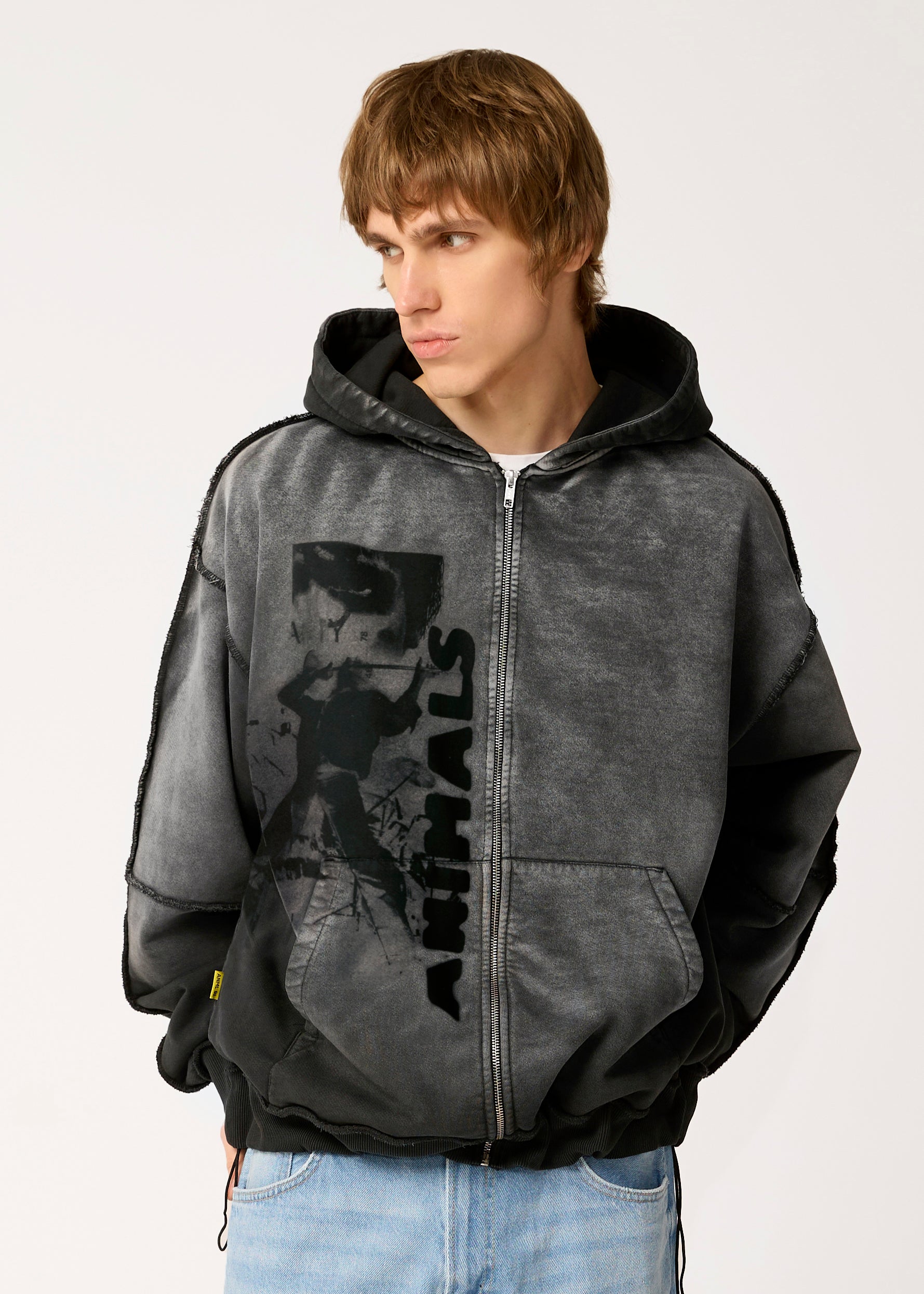 PERFORMANCE washed zipped hoodie